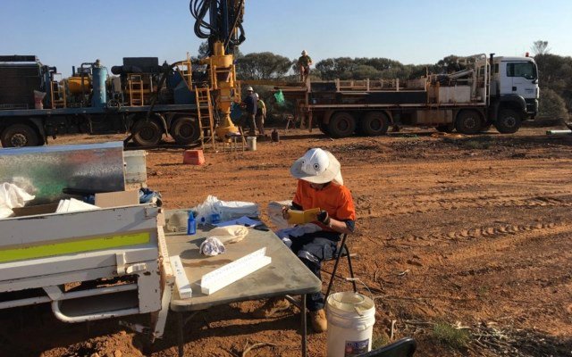 Alt Resources uncovers new gold mining potential at Mt Ida after review of Quinn’s mining lease