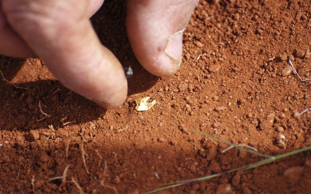 Artemis Resources uncovers gold potential at platinum project in Pilbara