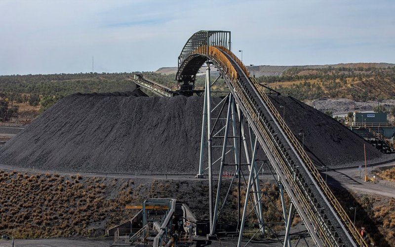 BHP vows to end Queensland coal investment in protest against royalty hikes