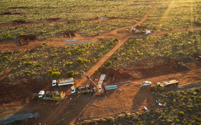 Caeneus Minerals ready to fire starter’s pistol on ground next door to Hemi