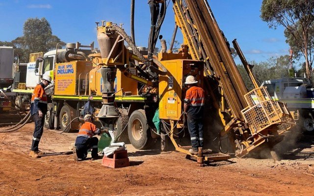 Drilling at Baker Shoot returns high-grade nickel intercepts for Lunnon Metals