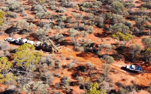 E79 Gold Mines starts aircore drilling at Laverton South gold project