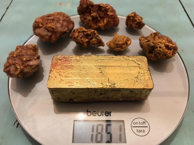 Artemis quartz gold nuggets