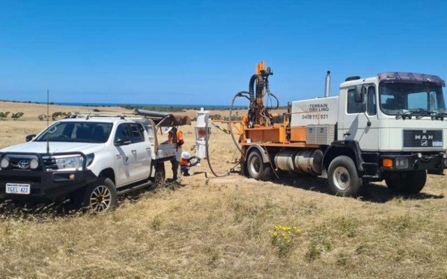 Heavy Minerals hits garnet mineralisation outside of Port Gregory exploration target footprint