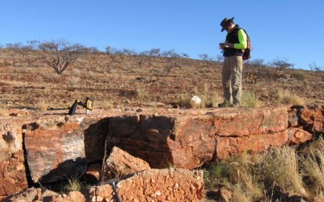 Zenith Minerals commences drill testing of key targets at Split Rocks gold project